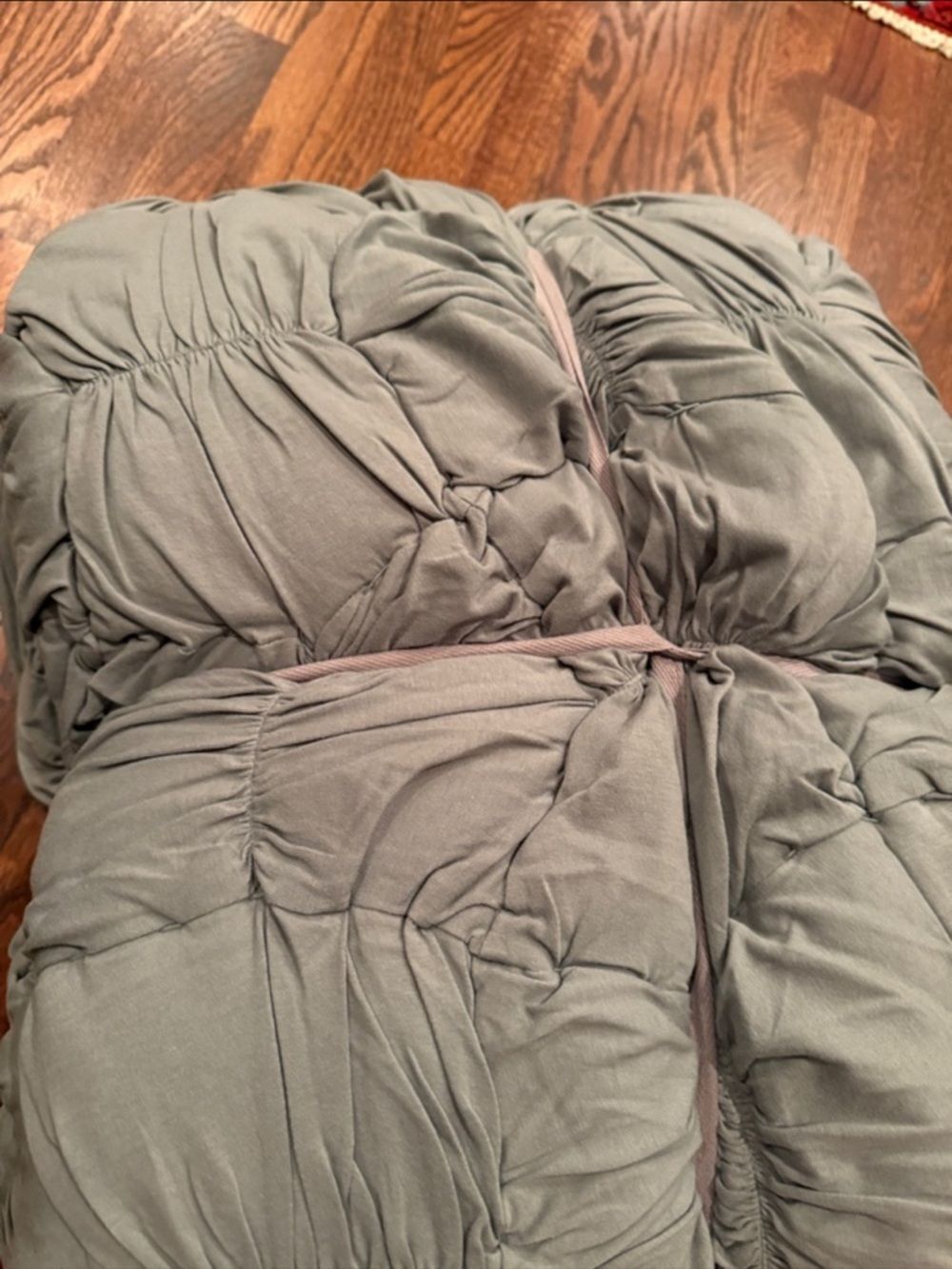 New Anthropologie Constance Cotton Jersey Cloud Quilt Size King - Picture 8 of 8